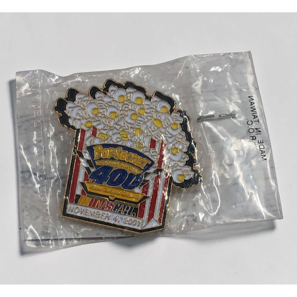 Nascar Vintage 2001 Pop Secret 400 Rockingham Speedway Collectible Pin Badge